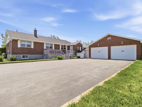 21 Hillcrest Lane, Upper Burlington, NS 