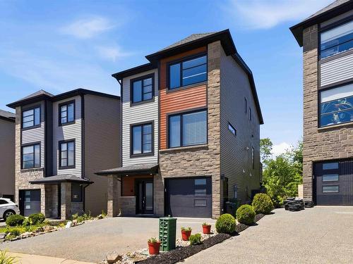 62 Hadley Crescent, Halifax, NS 
