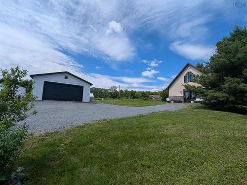 8 Matts Way, Enfield, NS 