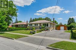 29 DELMAR BOULEVARD  Guelph (St. George's), ON N1E 2K9