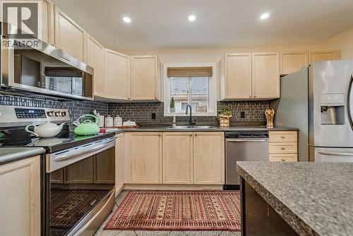1174 Clover, Windsor, ON 