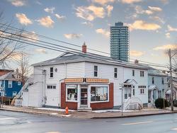 7018 Chebucto Road  Halifax, NS B3L 1M8