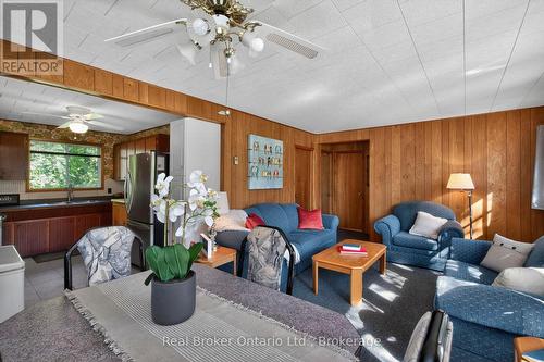 24 Poplar Drive, Tiny, ON - Indoor