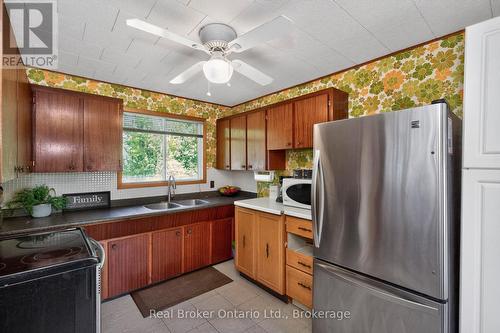 24 Poplar Drive, Tiny, ON - Indoor Photo Showing Kitchen With Double Sink