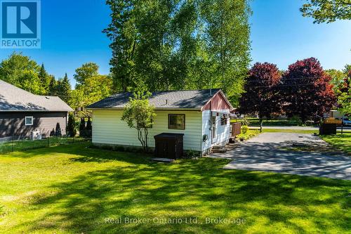 24 Poplar Drive, Tiny, ON - Outdoor