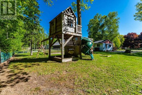24 Poplar Drive, Tiny, ON - Outdoor