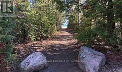Ishpiming Beach - Access - 