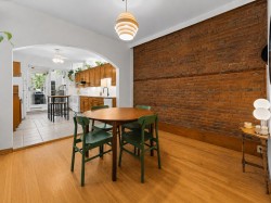 2182  - 2184 Av. du Mont-Royal E.  Montréal (Le Plateau-Mont-Royal), QC H2H 1K3