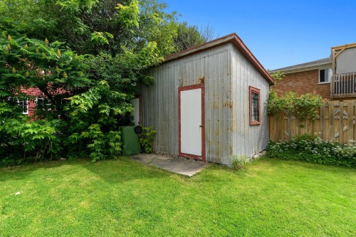 Back of Structure - 37 Av. Cartier, Pointe-Claire, QC - Outdoor