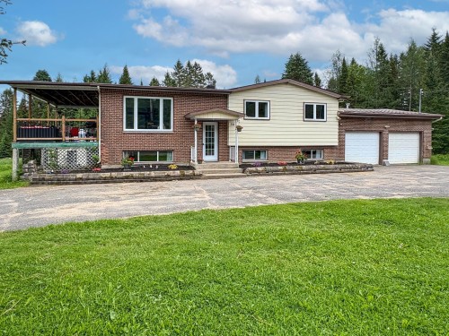 581 Ch. St-Benoît  Saint-Michel-Des-Saints, QC J0K 3B0