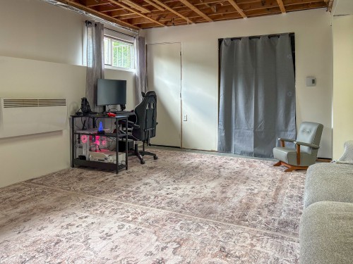 Family Room - 581 Ch. St-Benoît, Saint-Michel-Des-Saints, QC 