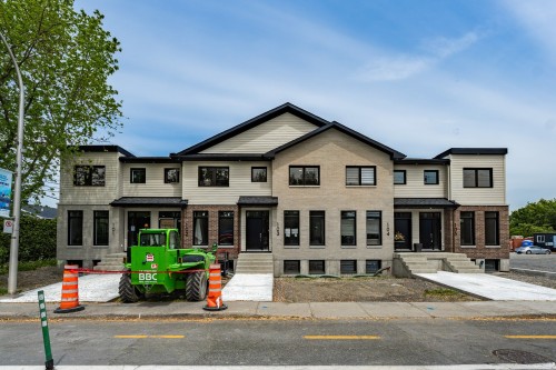 Front of Structure - 102-127Z Mtée Des Trinitaires, Saint-Basile-Le-Grand, QC - Outdoor With Facade