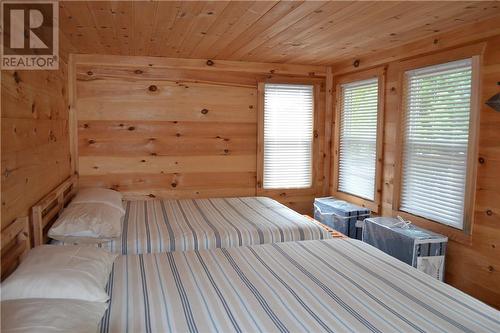 12 Tyson Lake, Killarney, ON 