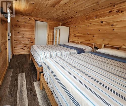 12 Tyson Lake, Killarney, ON 