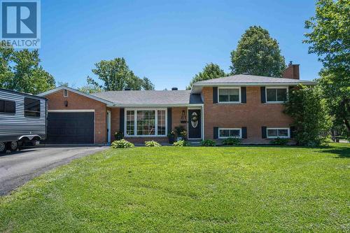 81 Fort Creek DR  Sault Ste. Marie, ON P6C 5V1
