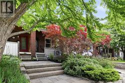 25 LAWLOR AVENUE  Toronto, ON M4E 3L8