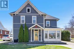 154 LAKE AVENUE E Carleton Place, ON K7C 1J8