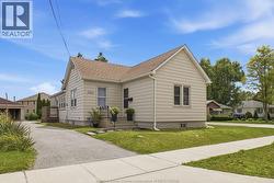 2265 CABANA Windsor, ON N9E 3K1
