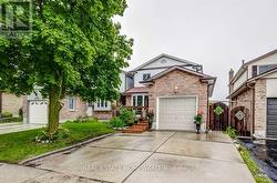 2336 MALCOLM CRESCENT Burlington, ON L7P 4H4