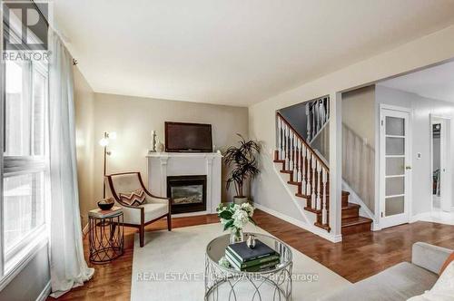 2336 Malcolm Crescent, Burlington, ON 