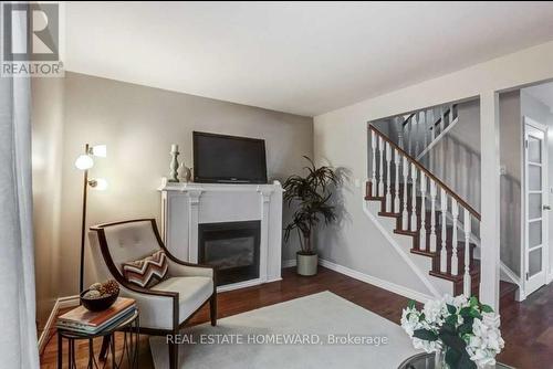 2336 Malcolm Crescent, Burlington, ON 