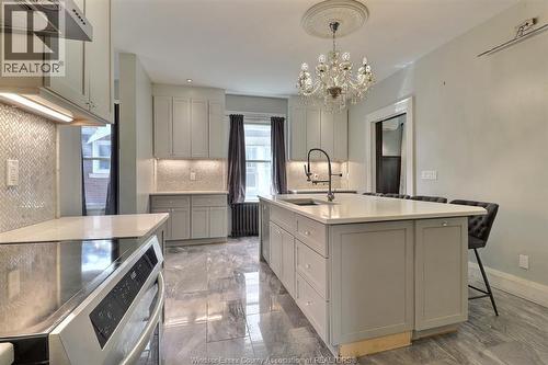 956 Victoria, Windsor, ON 