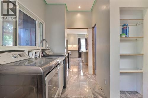 956 Victoria, Windsor, ON 
