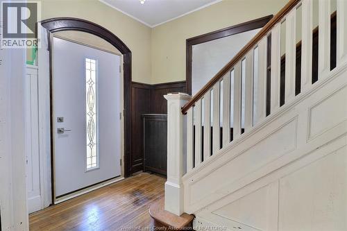 956 Victoria, Windsor, ON 