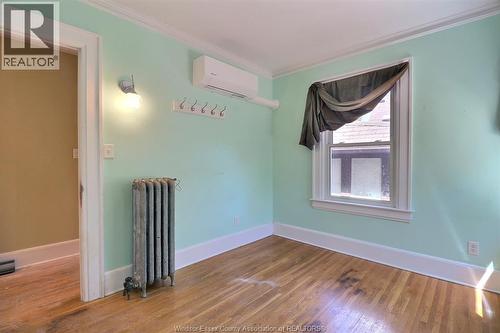956 Victoria, Windsor, ON 