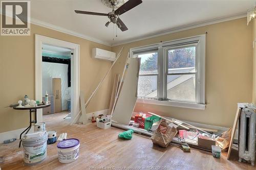 956 Victoria, Windsor, ON 