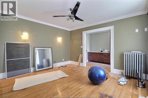 956 Victoria, Windsor, ON 