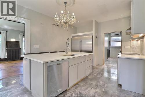 956 Victoria, Windsor, ON 