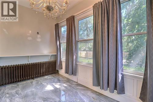 956 Victoria, Windsor, ON 