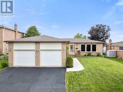 46 CORNEIL STREET Kawartha Lakes (Lindsay), ON K9V 5T7
