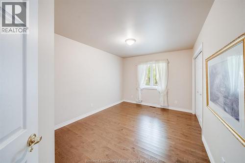 1694 Chornoby, Tecumseh, ON 