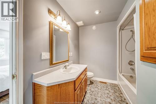 1694 Chornoby, Tecumseh, ON 