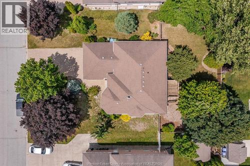 1694 Chornoby, Tecumseh, ON 