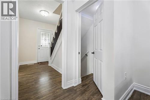 180 Campbell Avenue, Hamilton, ON - Indoor Photo Showing Other Room