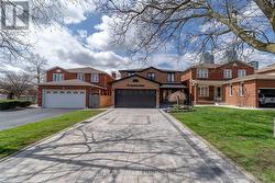 224 MACEDONIA CRESCENT  Mississauga, ON L5B 3R8