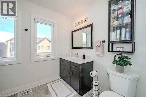 16 Raspberry Lane, Mount Hope, ON 