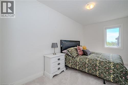 16 Raspberry Lane, Mount Hope, ON 