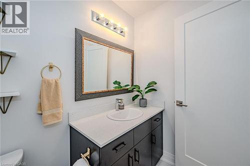 16 Raspberry Lane, Mount Hope, ON 