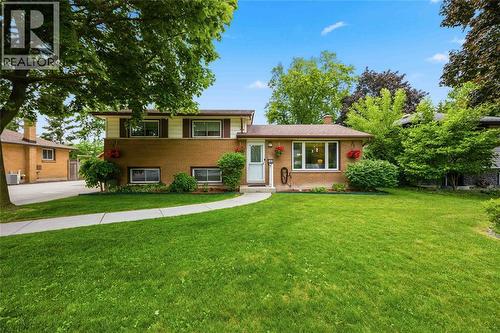 197 BORDEN STREET  Sarnia, ON N7S 1E7