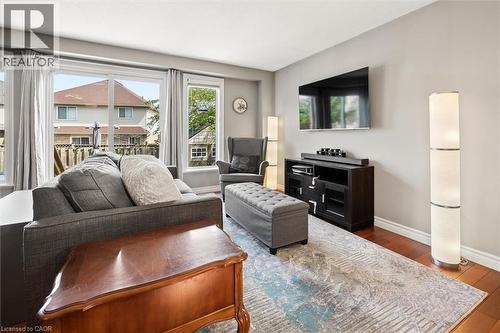 702 Activa Avenue, Kitchener, ON 
