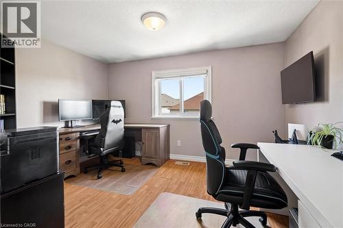 702 Activa Avenue, Kitchener, ON 