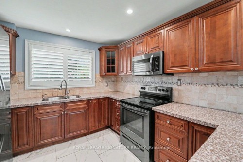 1580 Alwin Circle, Pickering, ON 