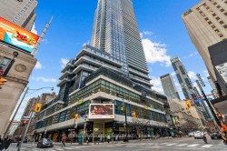 120-384 Yonge Street Toronto, ON M5B 1S8