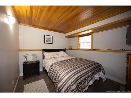 2 Christopher Cres, Upper Kingsclear, NB 
