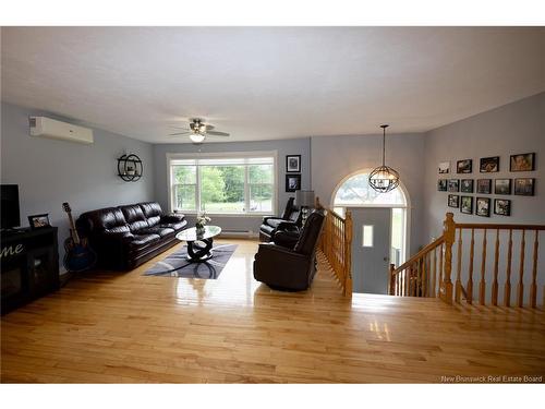 2 Christopher Cres, Upper Kingsclear, NB 