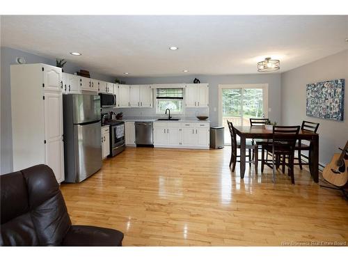 2 Christopher Cres, Upper Kingsclear, NB 